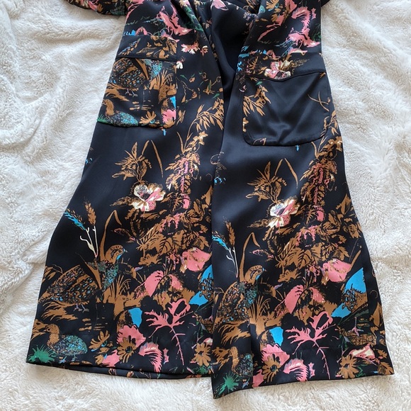 Excellent Condition Wilfred Silk Robe - Picture 2 of 3